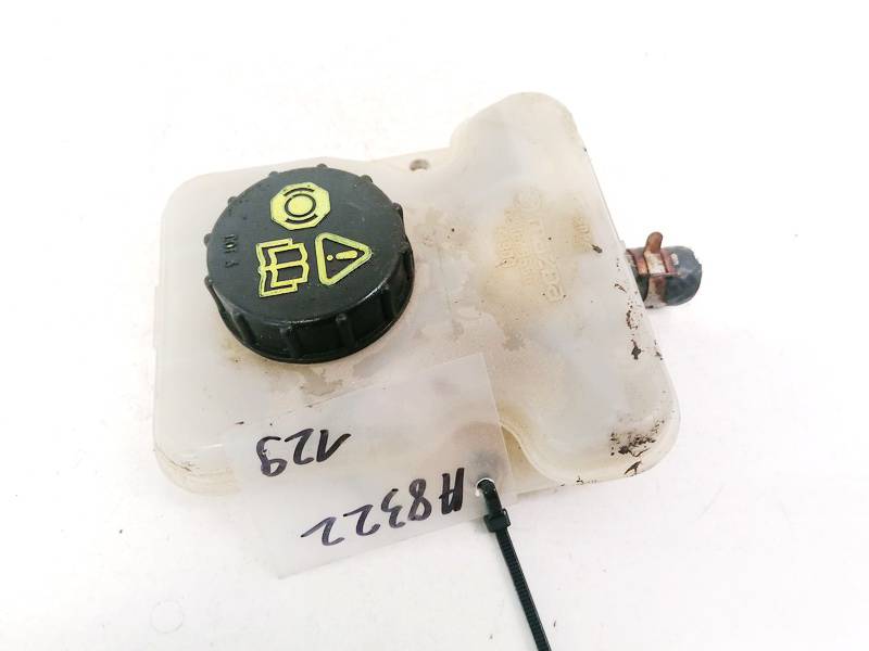 C23643550 Mazda 5 2007 Brake Master Cylinder Reservoir