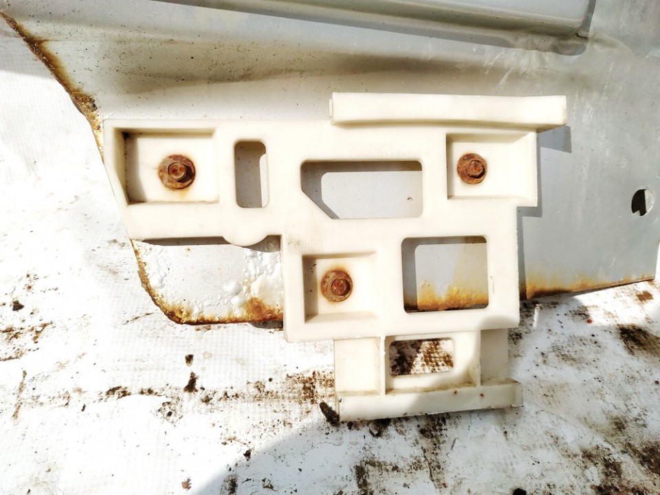 Volvo V70 1998 Bamperio laikiklis P.D. - Thumbnail 2