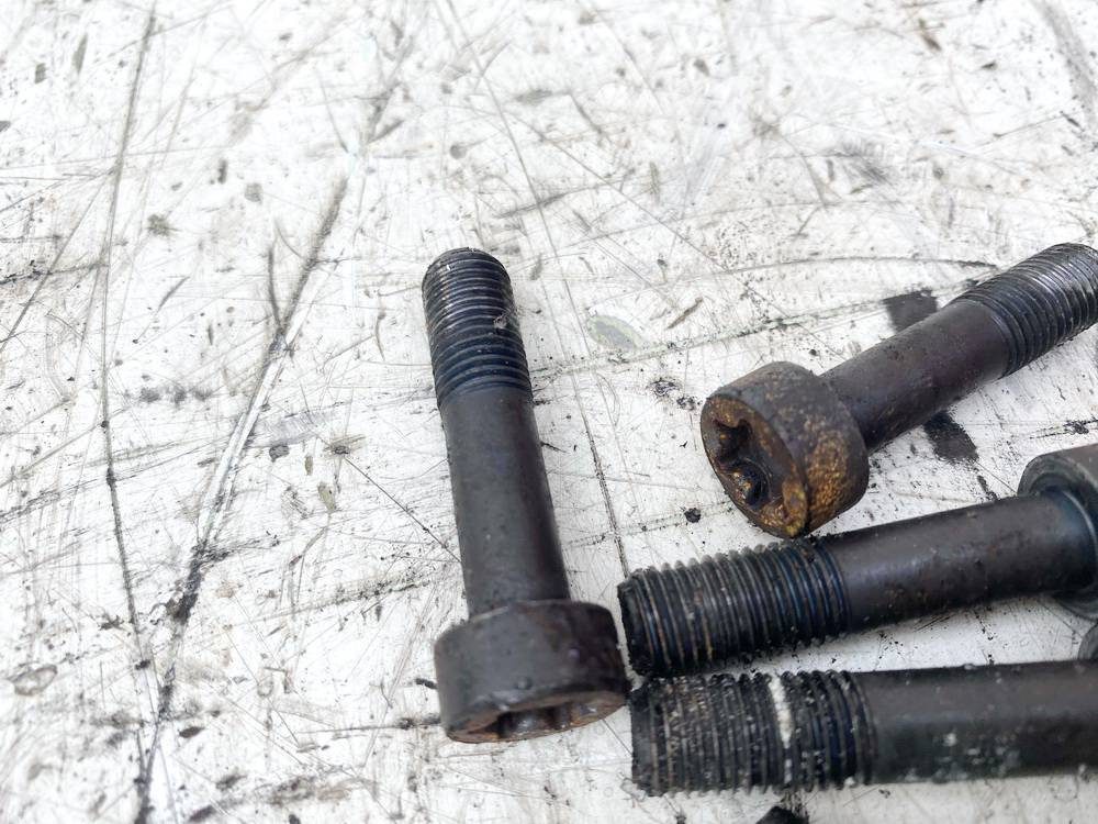 Toyota Corolla Verso 2006 Flywheel Bolt Screw - Thumbnail 3