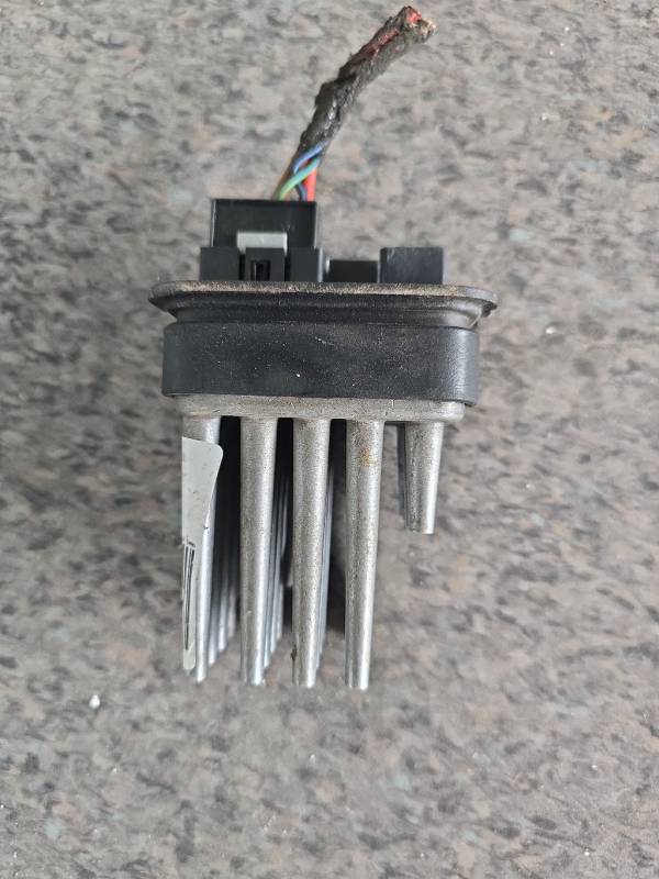 5399960010 Opel Astra 2008 Heater Resistor (Heater Blower Motor Resistor)
