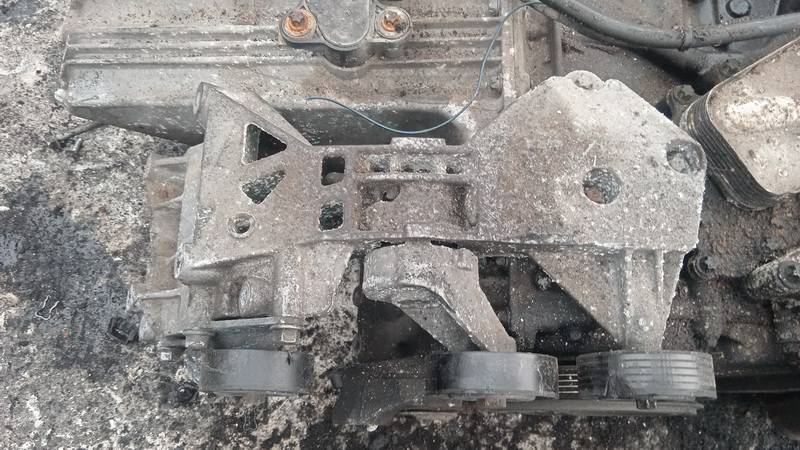 Mercedes-Benz B-CLASS 2005 Engine Mount Bracket and Gearbox Mount Bracket