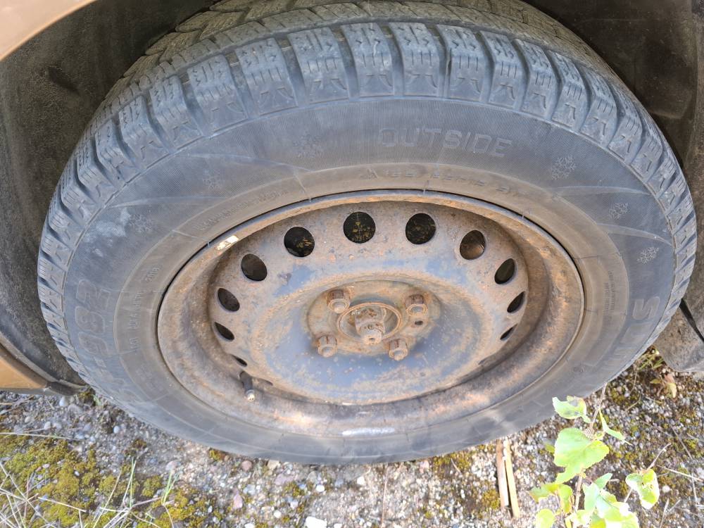 4X114.3 Nissan Tiida 2008 Tin-Ring-Set R15