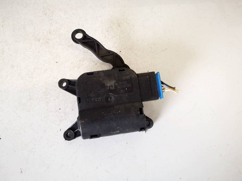 1K0907511B Volkswagen Touran 2004 Servomotor-MOTOR APERTURA TRAMPILLAS CLIMATIZADOR