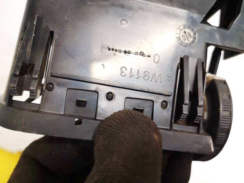 W9113 Skoda Praktik 2008 Salono oro groteles - Thumbnail 3