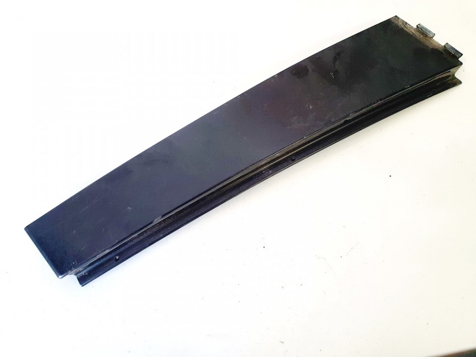 3C0839901 Volkswagen Passat 2006 Glass Trim Molding-weatherstripping - REAR RIGHT