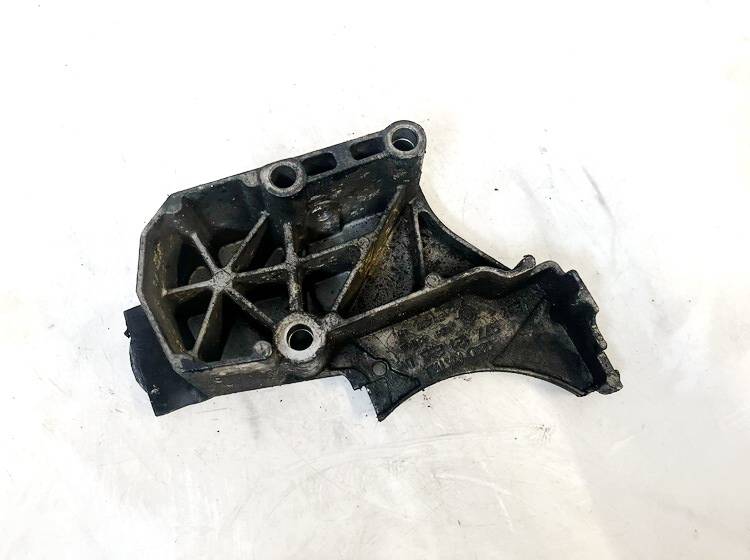 077121235D Volkswagen Touareg 2004 Moottorin kiinnike - Thumbnail 3