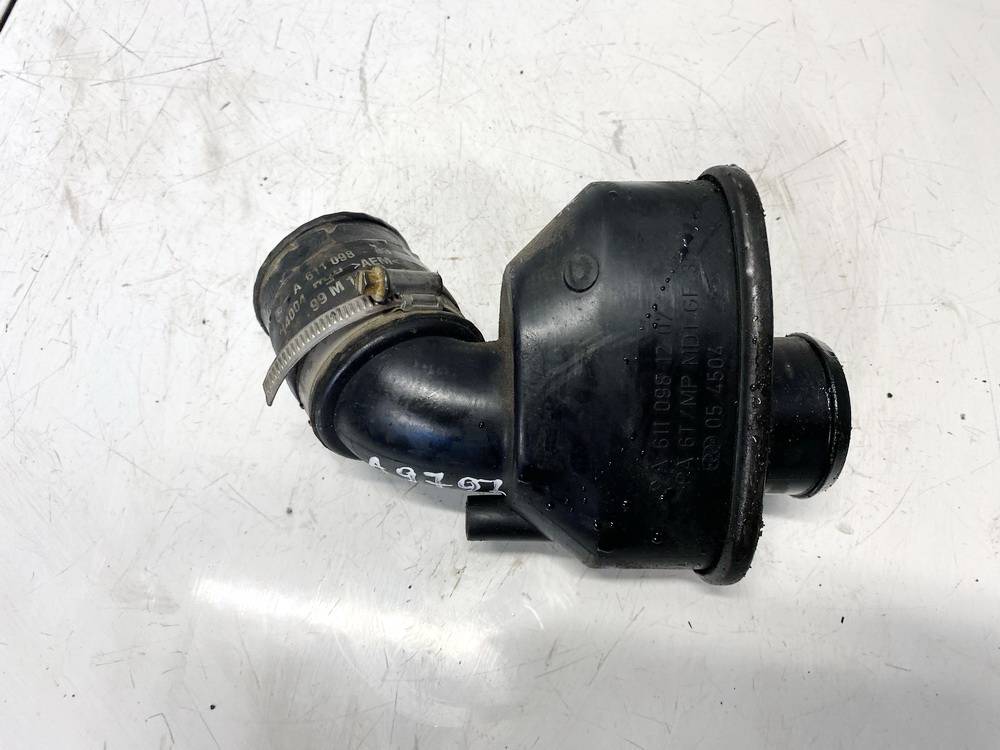 A6110981207 Mercedes-Benz C-CLASS 2000 Wąż intercoolera