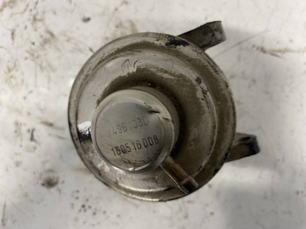 038129637D Volkswagen Passat 1991 EGR Valve Exhaust Gas - Thumbnail 2