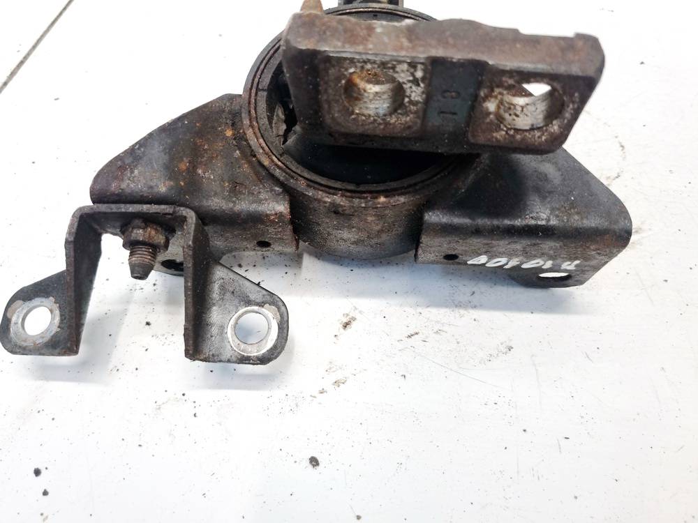 Mazda MPV 2001 Variklio pagalves bei Greiciu dezes pagalves - Thumbnail 2