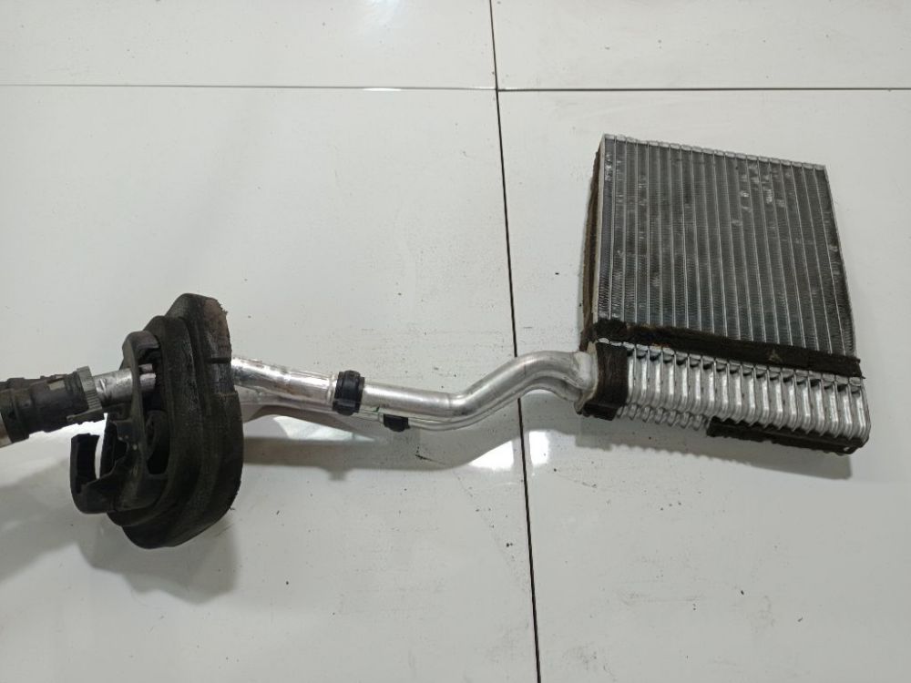 VP3M5H18476AE Volvo V50 2005 Heater radiator (heater matrix)