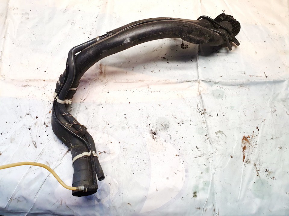 fuel filler neck Peugeot 406 1997    2.1 9623450280