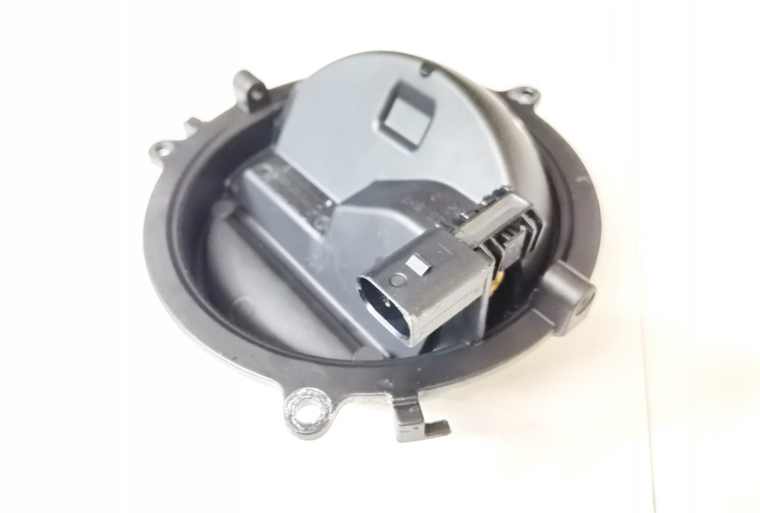 1K0827469E 1K0827469F, 3C5827469B Rear Tailgate Boot Opening Switch and