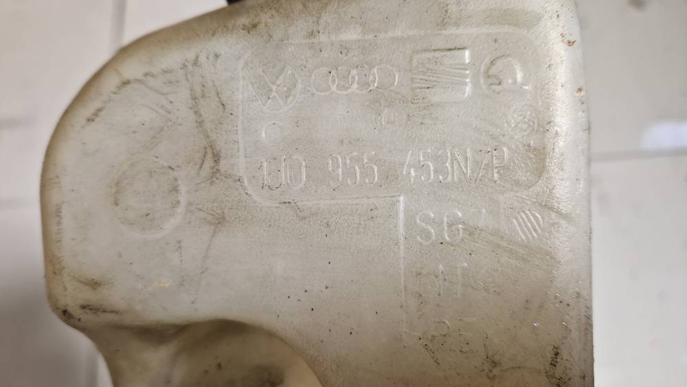 1J0955453N Skoda Octavia 2003 Windshield Washer Reservoir tank (WASHER BOTTLE) - Thumbnail 3