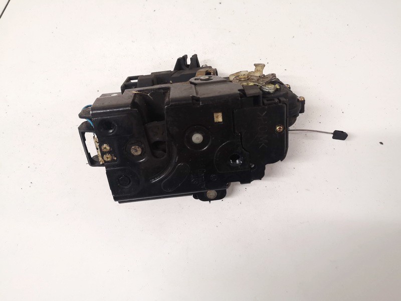 3B1837016A Volkswagen Passat 1997 Door Lock Mechanism - FRONT RIGHT