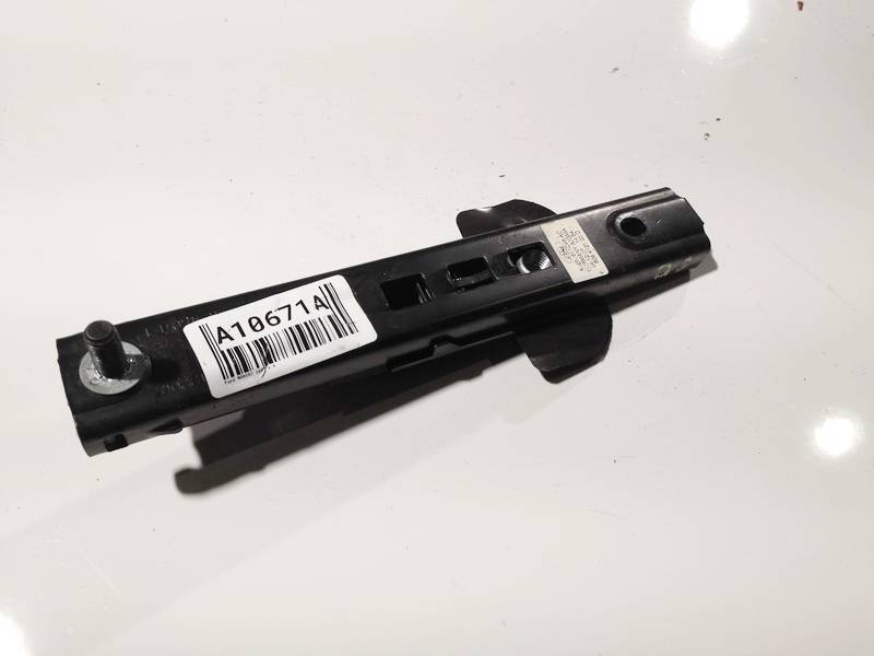 6G9N611C46AC Ford Mondeo 2007 Rail de réglage hauteur de ceinture de sécurité - AVANT DROITE