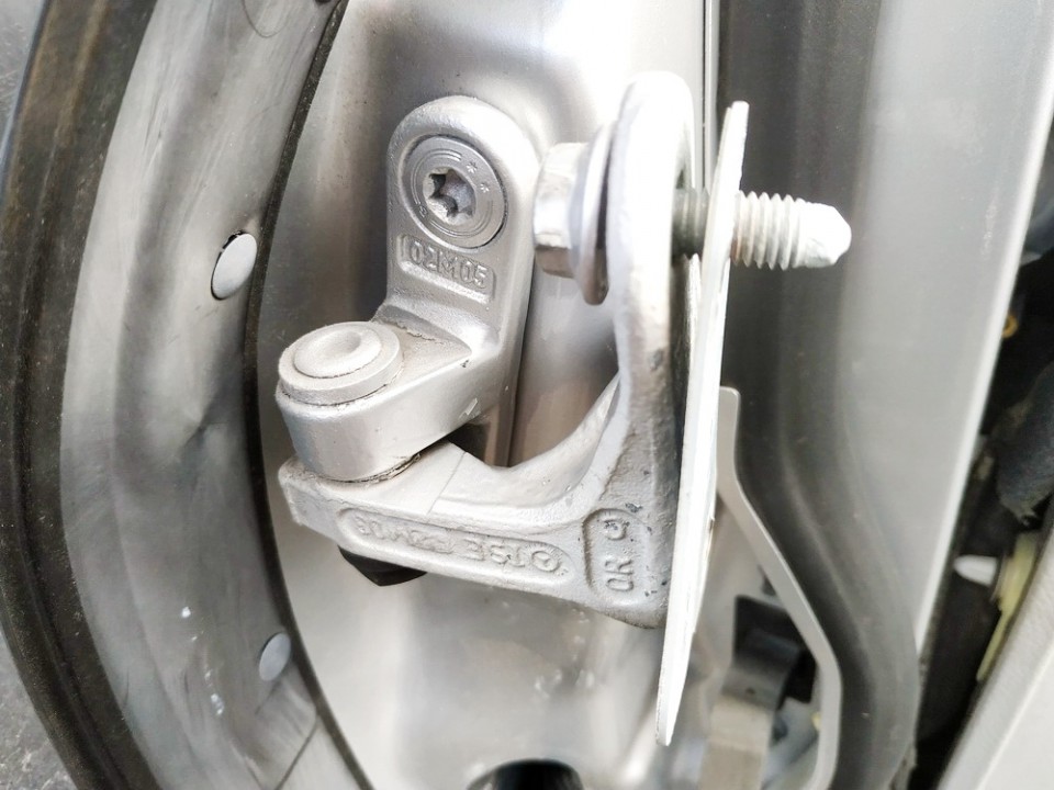 Mercedes-Benz CLK-CLASS 2002 Door Hinge - FRONT