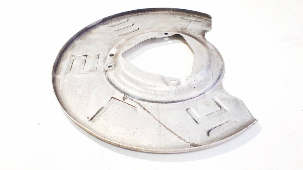 104466200B Tesla Model Y 2023 Takajarrulevyn suojus - EDESSÄ OIKEALLA - Thumbnail 2