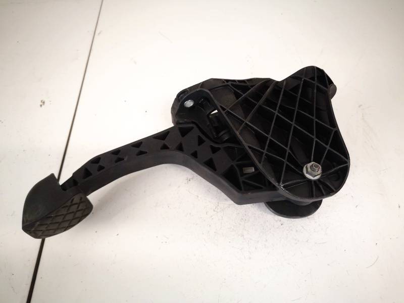 1K1721059ES Skoda Octavia 2013 Pedal de embrague - Thumbnail 3