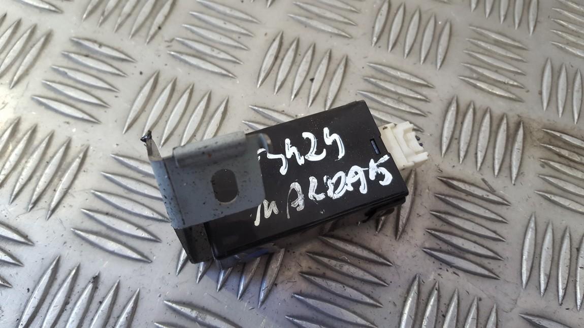 CC33675DZB Mazda 5 2007 Inne komputery