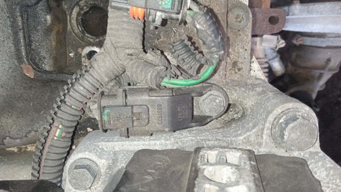 0232103033 Volvo S60 2003 Virsutinis holo daviklis