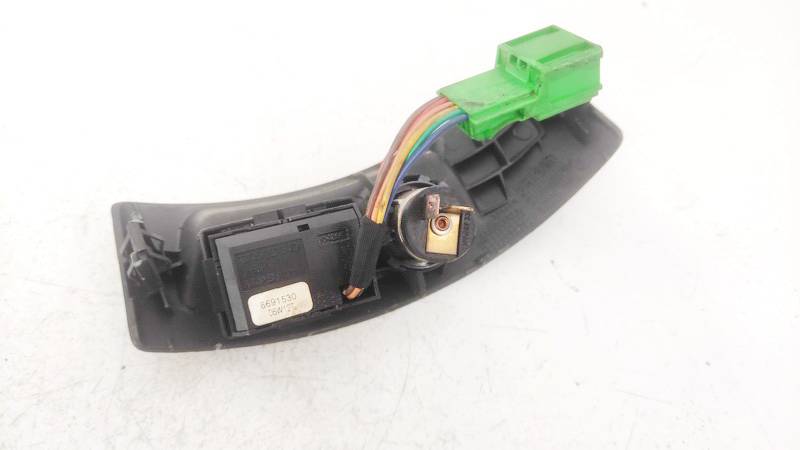 8691530 Volvo V50 2002 Traction control switch button (ASR Switch Anti-slip regulation) - Thumbnail 2