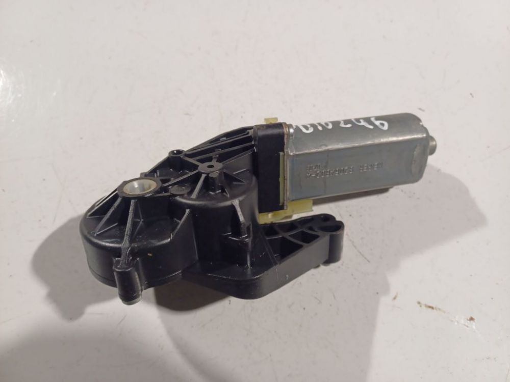 820648024 Chevrolet Captiva 2007 Seat Motor Regulator - FRONT RIGHT