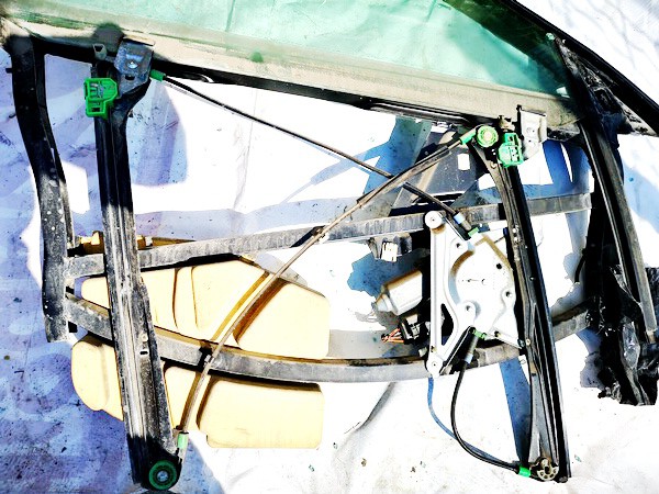 Audi A4 1996 Marco de la luna-vidrio de la puerta - DELANTERO DERECHO - Thumbnail 2