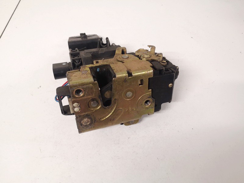 3B1837016A Volkswagen Passat 1998 Door Lock Mechanism - FRONT RIGHT