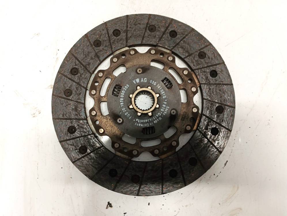 03G141031G Volkswagen Touran 2003 Sankabos diskas