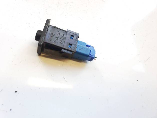 15A257 Lexus RX - CLASS 2006 Schalter Entriegelung Heckklappe Kofferraumklappe (Schalter Öffner Heckklappe) - Thumbnail 3