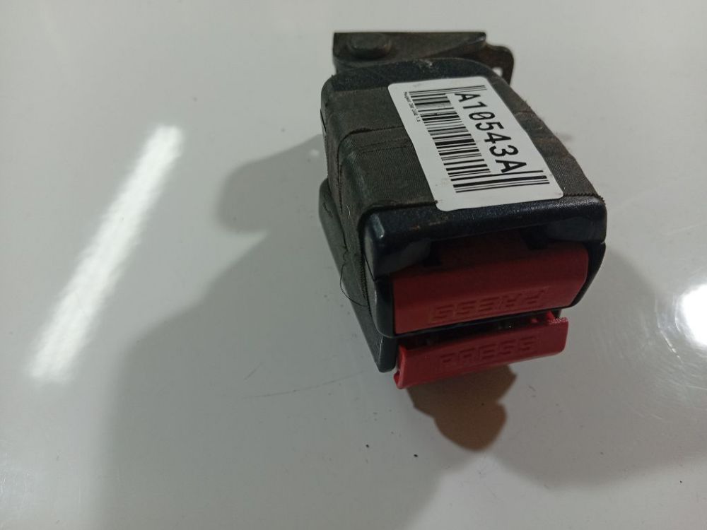 5019980 Peugeot 308 2008 Seat belt holder (Seat belt Buckle) -  REAR MIDDLE