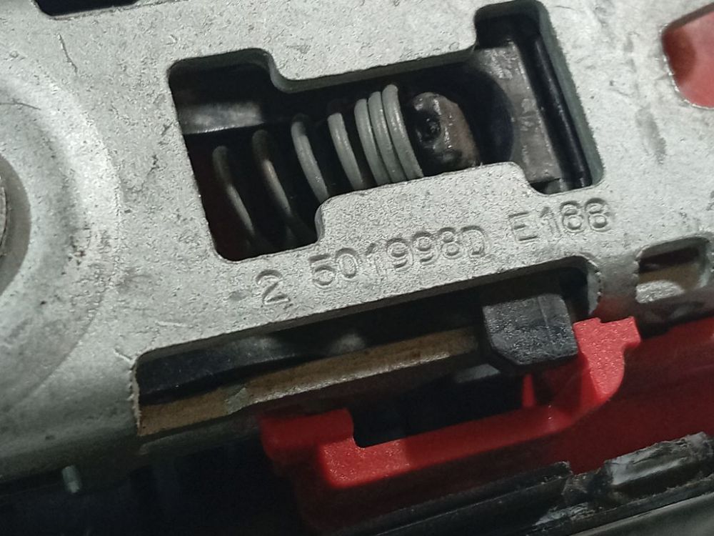 5019980 Peugeot 308 2008 Gurtschlösser Gurtschloss Hinten sekundär - Thumbnail 3