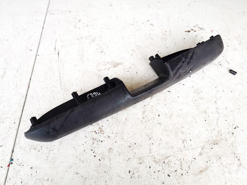 8E2867172B Audi A4 2005 Moldura del interruptor de la ventana de la puerta delantera - Thumbnail 2