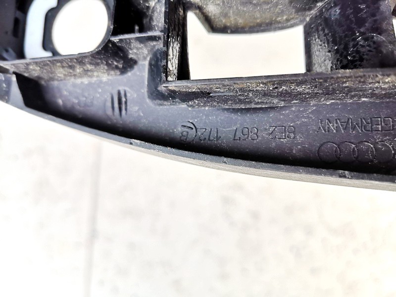 8E2867172B Audi A4 2005 Moldura del interruptor de la ventana de la puerta delantera - Thumbnail 3