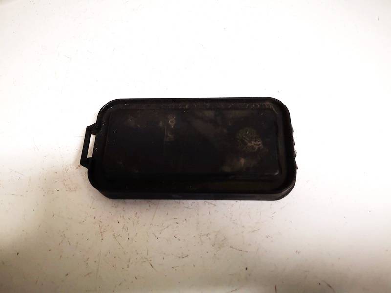 96359600 Volkswagen Bora 1999 Headlight bulb dust cover cap - FRONT