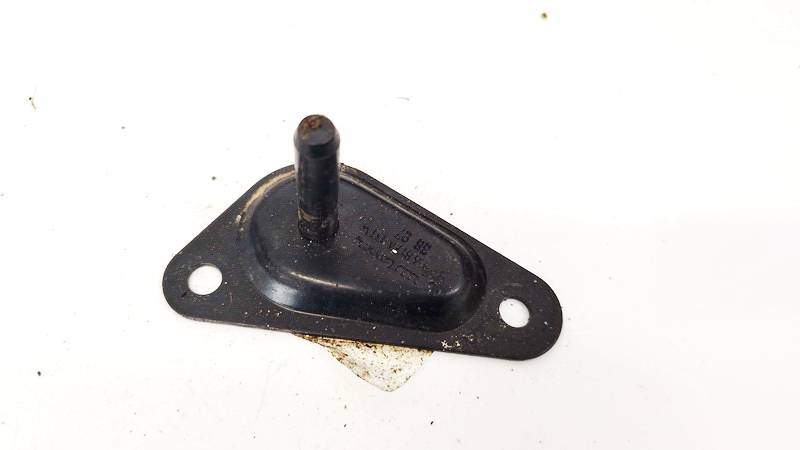 4B9886817A Audi A6 1997 Citi turētāji