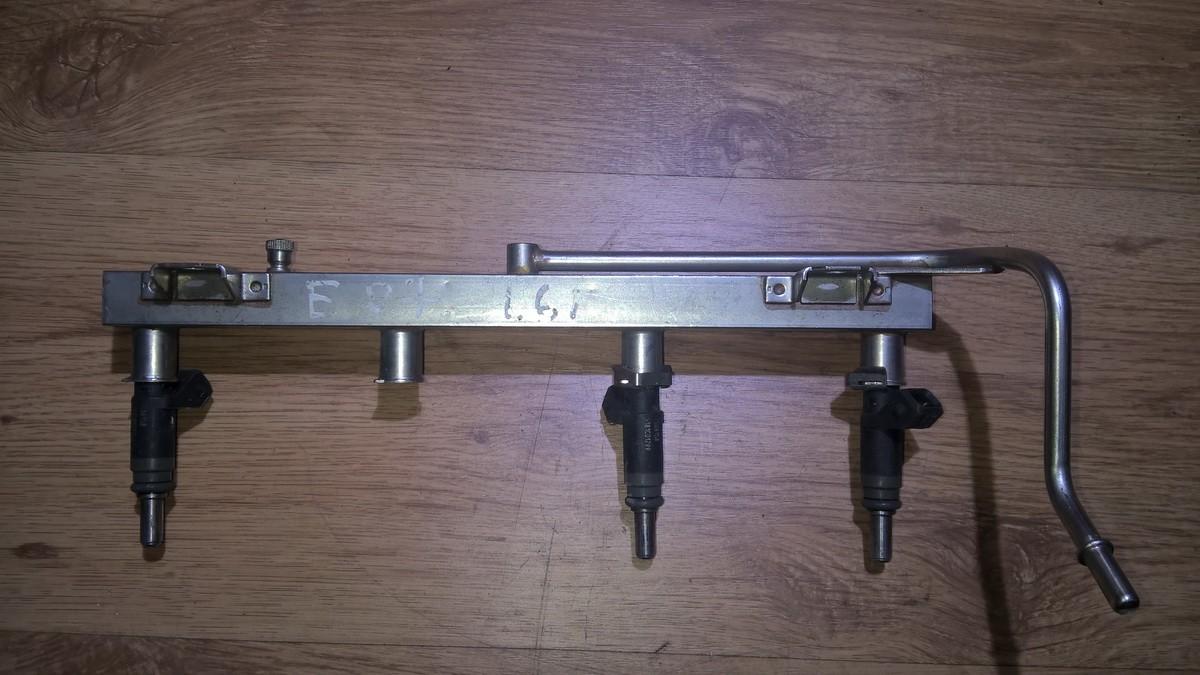 7530420 7526892, 7506158, 5181c01231 Fuel injector rail (injectors