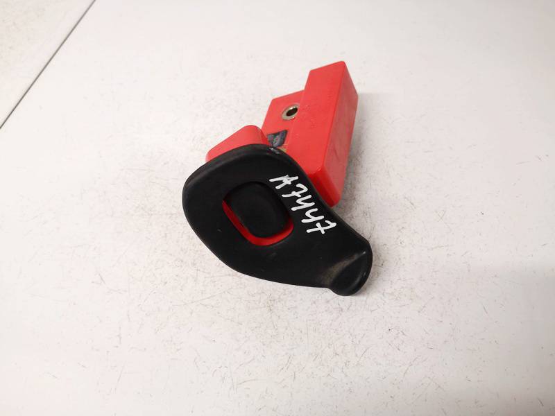 98ABA61382AB Ford Focus 2002 Seat Lock Latch assembly