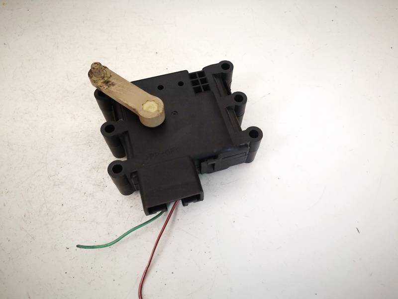 Mazda 6 2003 Peciuko sklendes varikliukas - Thumbnail 3