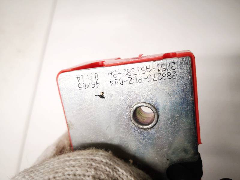 2M51A61382BA Ford Focus 2005 Sēdekļa slēdzene - Thumbnail 3