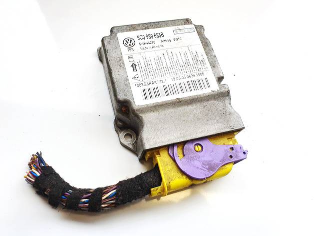5C0959655B Skoda Yeti 2012 Komputer SRS airbag – moduł sterujący poduszek powietrznych