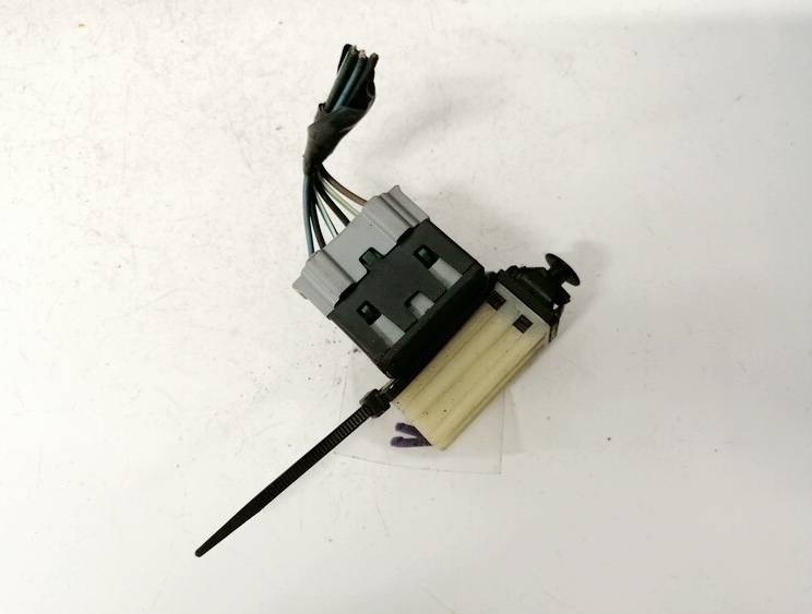 30505L Jeep Grand Cherokee 2005 Brake Light Switch (sensor) - Switch (Pedal Contact)