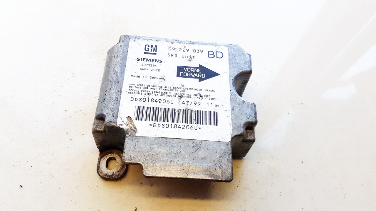 09229039BD Opel Vectra 1996 Airbag crash sensors module