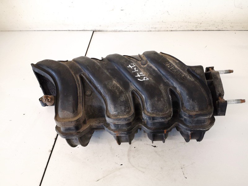 1711221010 Toyota Yaris Verso 2005 Ieplūdes kolektors