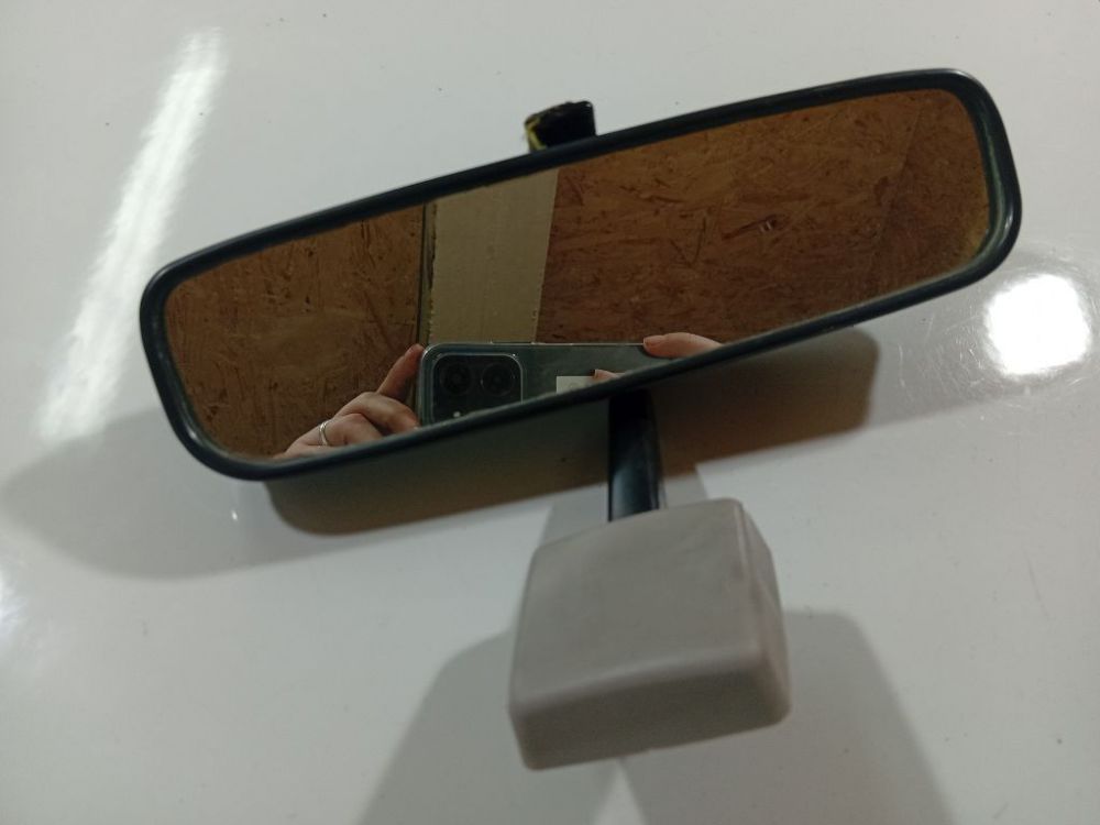 019105 Toyota Avensis Verso 2005 Interior, View Mirrors - REAR