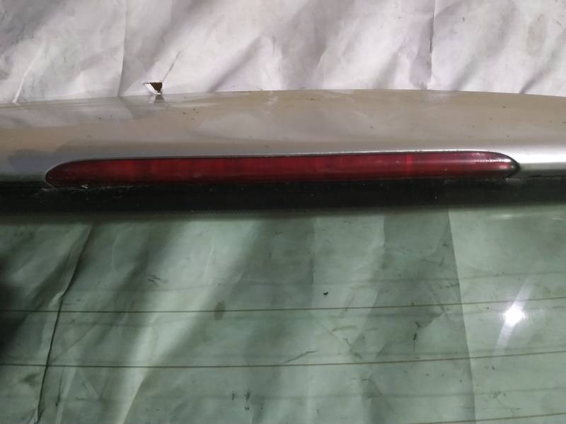 Toyota Avensis 2003 3EME FEUX DE STOP - Thumbnail 2