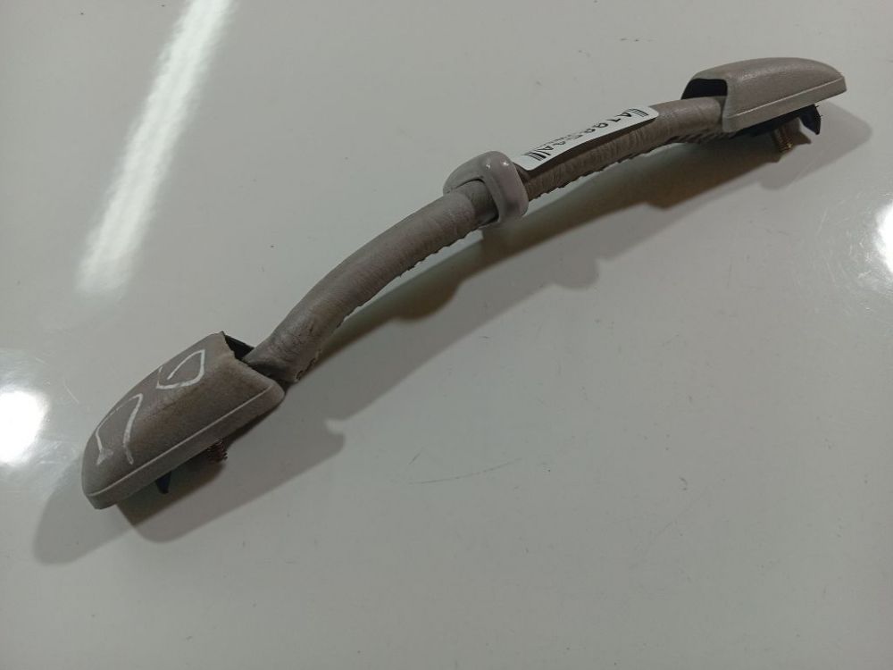 Toyota Avensis Verso 2005 Grab Handle - REAR RIGHT - Thumbnail 4