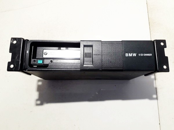 8364931 BMW 5-Series 2001 CD changers