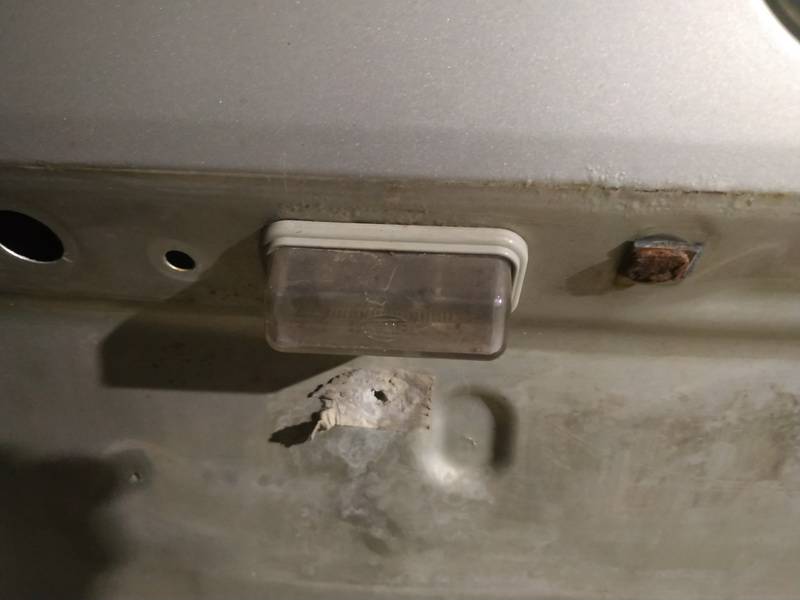 Toyota Avensis 2003 Arrière Éclairage Plaque Dimmatriculation