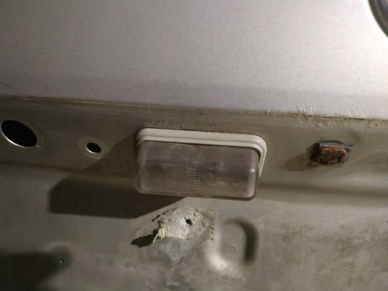 Toyota Avensis 2003 Arrière Éclairage Plaque Dimmatriculation - Thumbnail 2